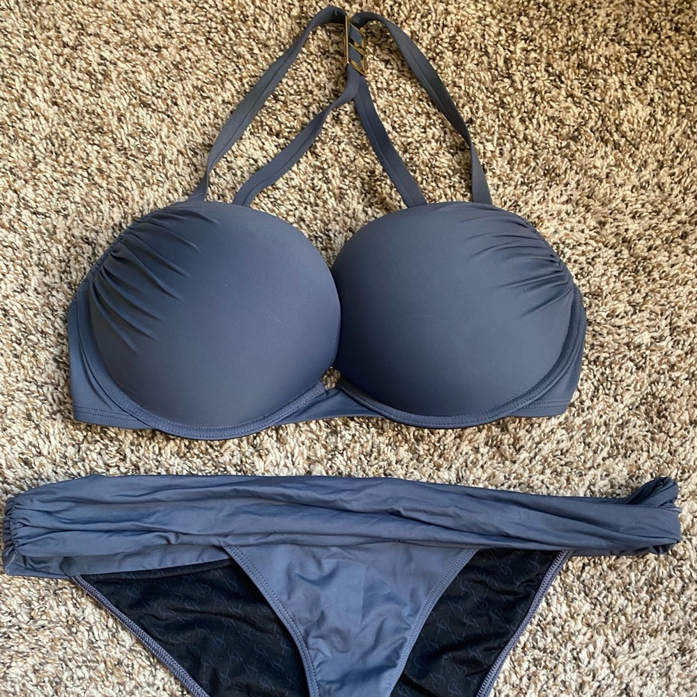 Victoria’s Secret swim suit set